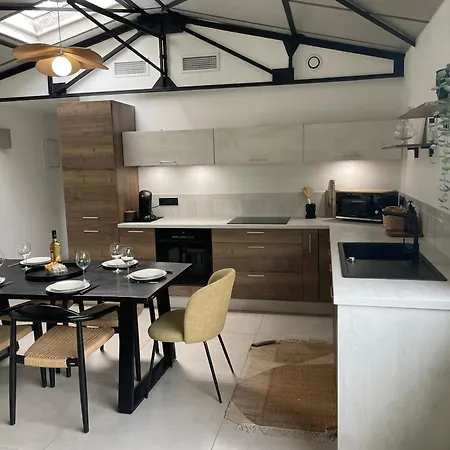 Casa vacanze La Guinguette Sous Les Muriers - Box Gourmande - Piscine - Clim