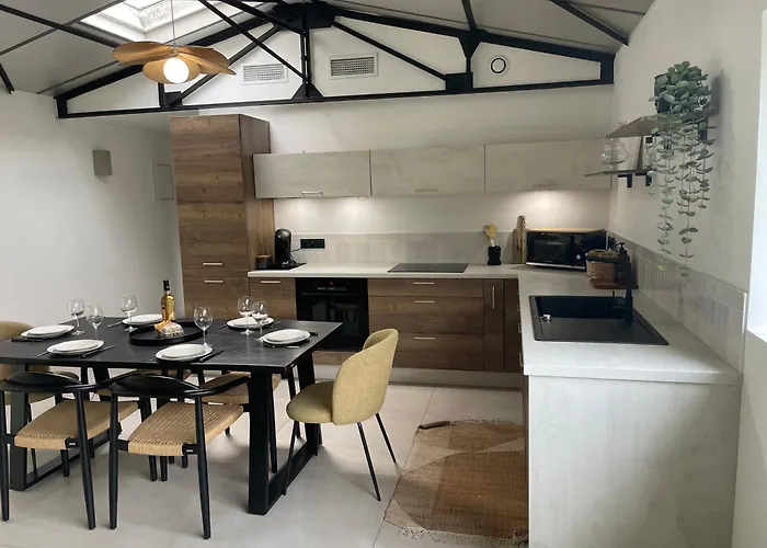 Semesterbostad La Guinguette Sous Les Muriers - Box Gourmande - Piscine - Clim