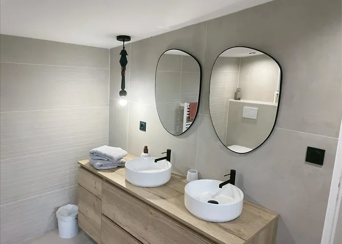 Semesterbostad La Guinguette Sous Les Muriers - Box Gourmande - Piscine - Clim *